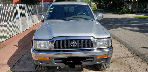 Toyota Hilux 3.0 D/cab 4x4 Sr 2002