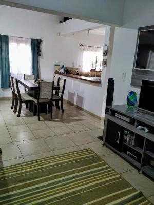 Casa No Bairro Suarão Em Itanhaém, Lado Praia À 300m Do Mar