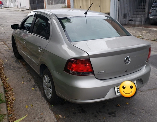 Imagem 3 de 8 de Volkswagen Voyage 2012 1.6 Vht Total Flex I-motion 4p
