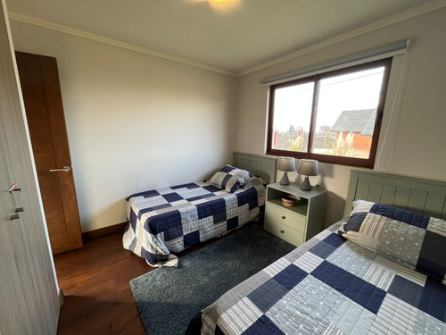 Casa En Arriendo, Parque El Avellano, Las Rastras
