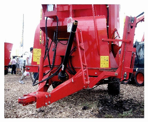 Mixer Vertical Taurus Maquinaria Agrícola Feedlot Tambo