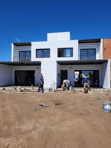 Imagen 3 de 22 de Duplex A Estrenar 3 Dorm, 3 Baños - Docta Etapa 1