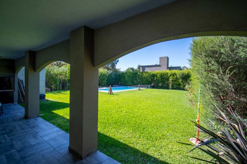 Casa En Venta En Canning