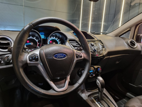 Ford Fiesta TITANIUM 1.6 16V Flex Automático.