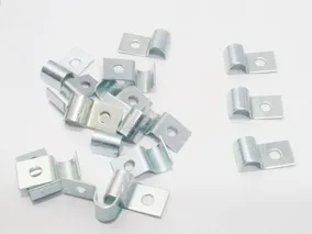 Grampa Metálica Media Omega Fischer 1/4 PuLG - 100 Unidades