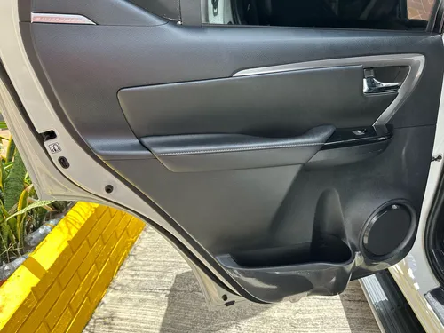 Toyota Fortuner Srx 4.0l Gasolina Blindaje 2plus At Mod 2022