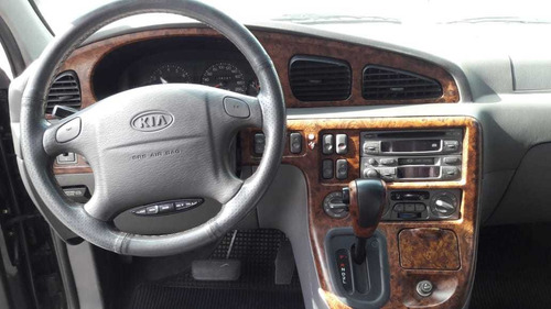 Kia Carnival 2.5 V6 Automática 2001