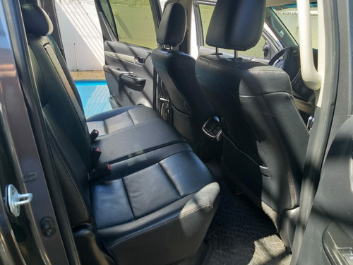 Toyota Hilux 2.7 Srv Cab. Dupla 4x2 Flex Aut. 4p