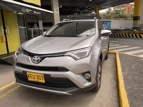 Toyota RAV4 2.5 Xroad
