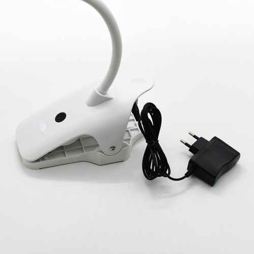 Imagem 6 de 9 de Lupa De Mesa Com Clip Para Bancada Luz Led Zoom 6x