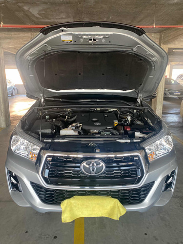 Toyota Hilux 2.8 Cd Srv 177cv 4x4