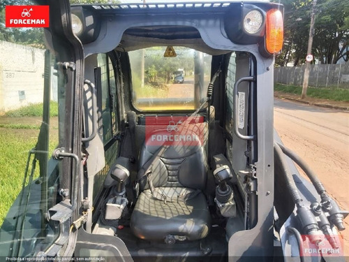Imagem 5 de 6 de Mini-carregadeira New Holland L225 Ref.206756