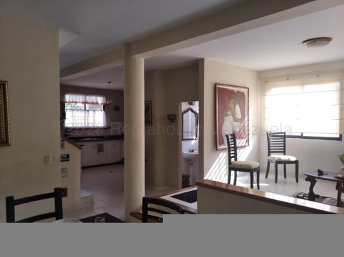 Hermosa Y Espaciosa Casa Quinta Ubicada En La Mora Cabudare Lara, Rc