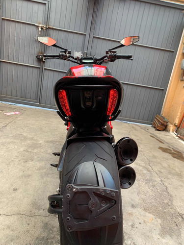 Imagen 10 de 14 de Ducati Diavel 2015