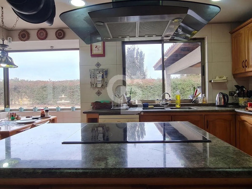 Espectacular Casa Venta/gran Quincho C. De Tango Cbg