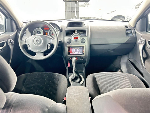 Renault Megane Grand Tour Dynamique 1.6 16v Hi-flex Mec.
