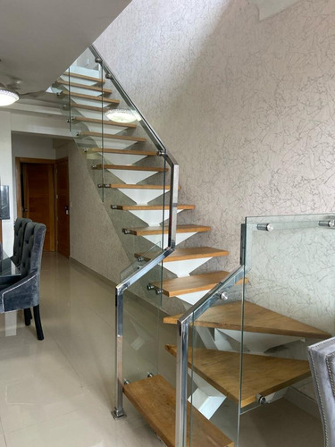 For Sale Penthouse De 4 Habitaciones En El Cacique Vacio 5to Piso Sin Ascensor