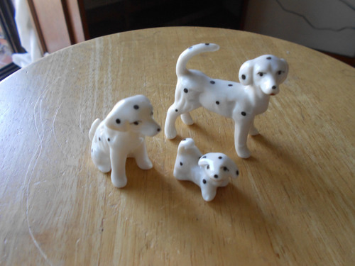 Estatuillas Miniatura De Porcelana Perritos Dalmata