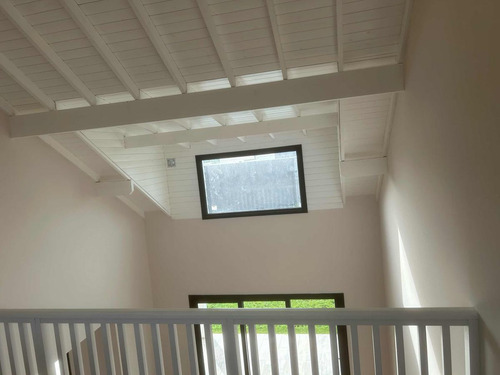 Casa En Venta - 5 Dormitorios 4 Baños - Cochera - 630mts2 - Mar Del Plata