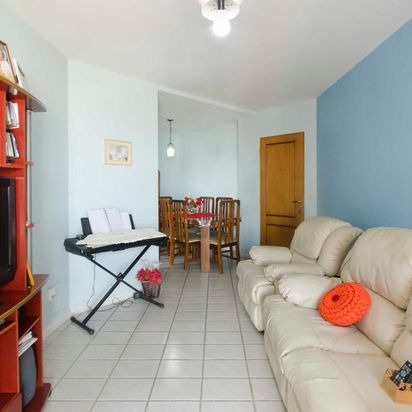 Excelente 3 Dorm. Com 2 Garagens Cobertas E Muito Verde