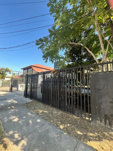 Casa Comercial Con Bodega, Negociable.