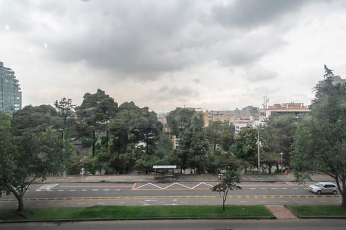 Apartamento En Arriendo/venta En El Refugio-chapinero. Cod V4050