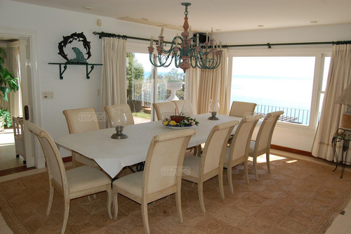 Venta Casa 5 Dormitorios Dependencia Garage Parrillero Barbacoa Piscina Climatizada Vista Mar Punta Ballena Solanas Portezuelo Punta Del Este Maldonado