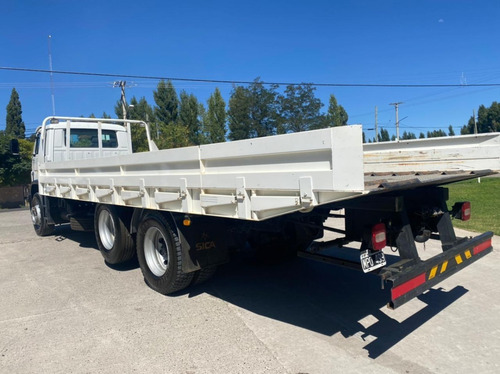 Volkswagen 17220 Planchada Sica 8mts 9000km Rentaltrucks