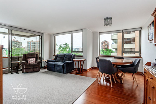 Amplio Departamento En Venta De 3 Dorm. En Las Condes