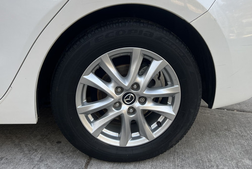 Mazda Mazda 3 2.0 Sedan I Touring L4 Man Mt