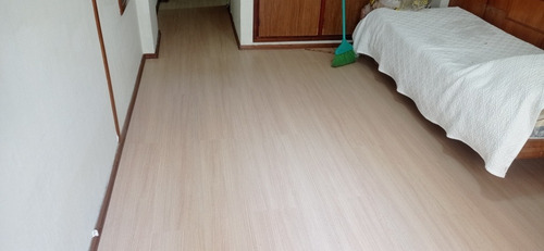 Imagen 4 de 5 de Colocacion De Pisos Flotantes Y Zocalos