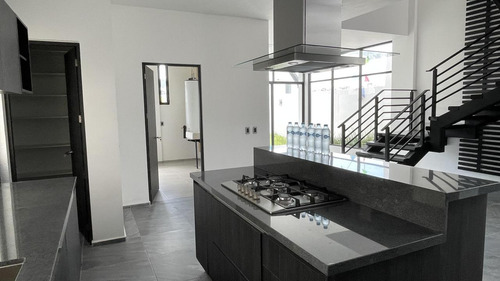 Casa Nueva En Venta En Lomas De Juriquilla