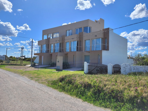 Casas En Alquiler Temporal Necochea - Quequén A 30 Metros Del Mar
