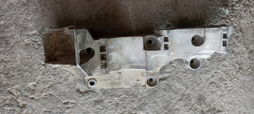 Base Soporte Alternador Compresor Jetta Golf Clásico Beetle (Usado)