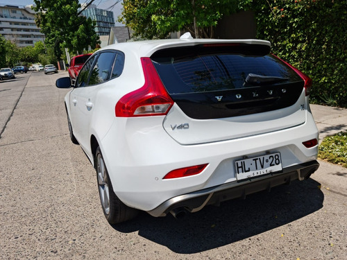 Imagen 6 de 12 de 2016 Volvo V40 1.6 T4 R-design