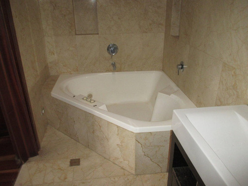 Imagen 10 de 12 de Casa En Venta Lv/ir 20-9499 Colinas Santa Monica 04142596658