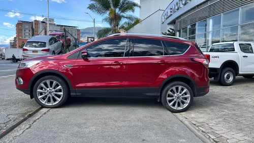 Ford Escape 2.0 titanium 4x2