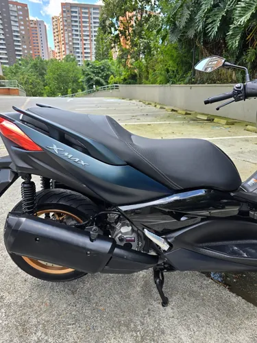 Yamaha X-max 300 / Modelo 2023