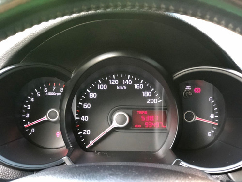 Imagem 4 de 12 de Kia Picanto