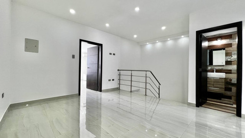Imagen 15 de 15 de Moderna Casa Urb California Suite