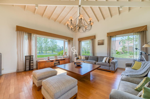 Casa En Venta En Mayling C.c Al Golf