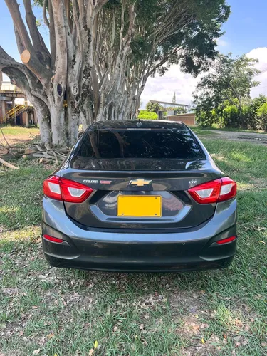 Chevrolet Cruze 1.4 Lt