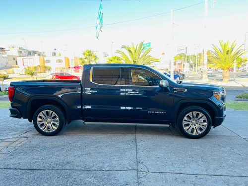 GMC Sierra 6.2 Denali Dvd At