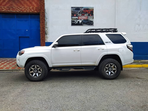 Imagen 2 de 10 de Toyota 4runner