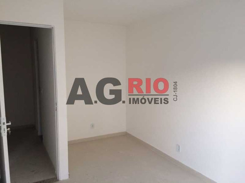 Casa De Rua-à Venda-marechal Hermes-rio De Janeiro - Agv73624