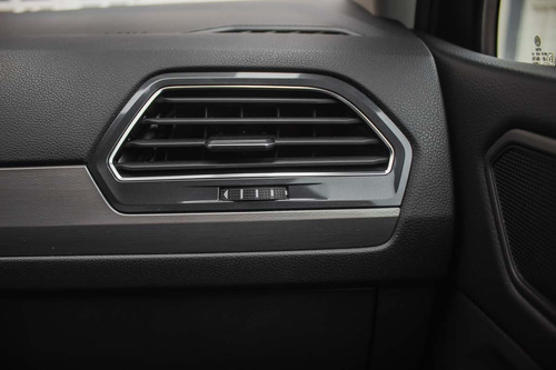 Imagen 10 de 15 de Volkswagen Tiguan Comfortline Tsi 1.4l Dsg L4 150 Hp 2020