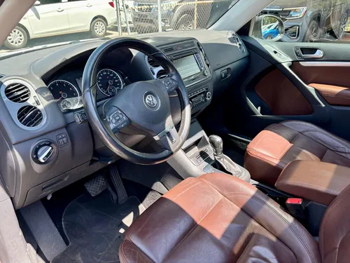 Volkswagen Tiguan 2.0 Track&fun 4m Tipt Clim Piel Nav At