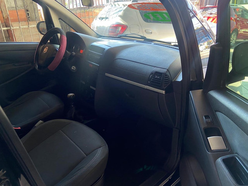 Fiat Idea 1.6 16v Essence Flex 5p