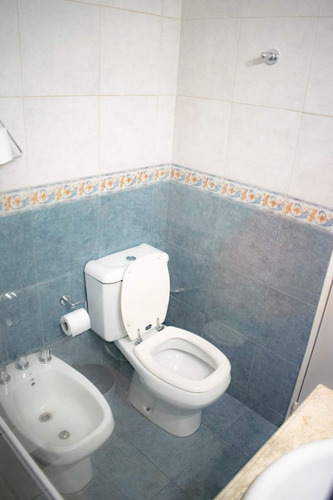Imagen 24 de 24 de Amplio Departamento,exclente Ubicacion Con Cochera, 4 A 6 Pers. Mza Capital