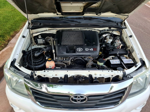Toyota Hilux 2.5 Tdi C/d 4x4 Dx Pack 2abg Abs (120cv) (l12)